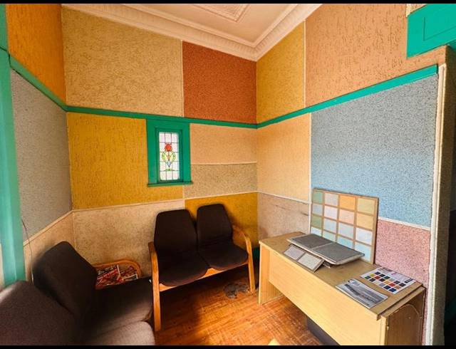 8 BEDROOM HOUSE FOR SALE IN GERMISTON STATION